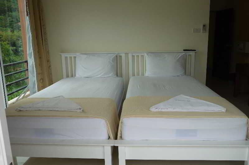 J Apartment Ao Nang エクステリア 写真