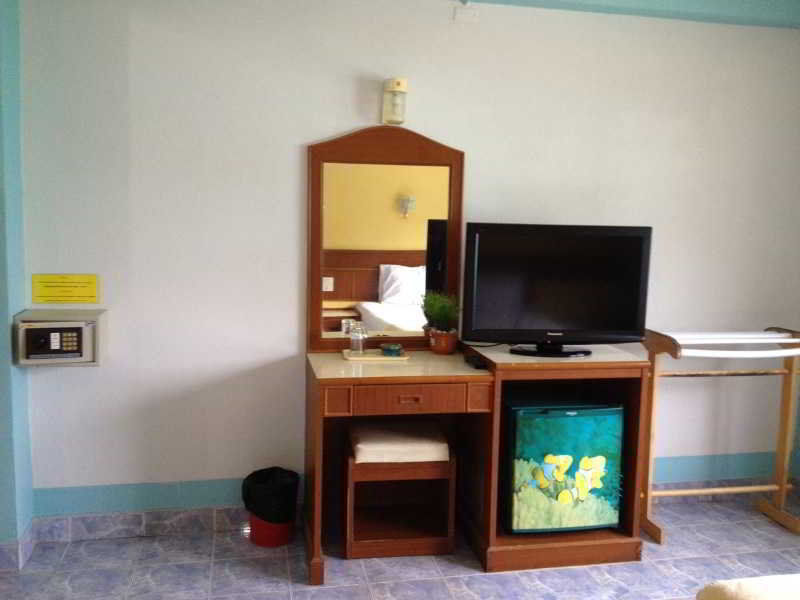J Apartment Ao Nang エクステリア 写真