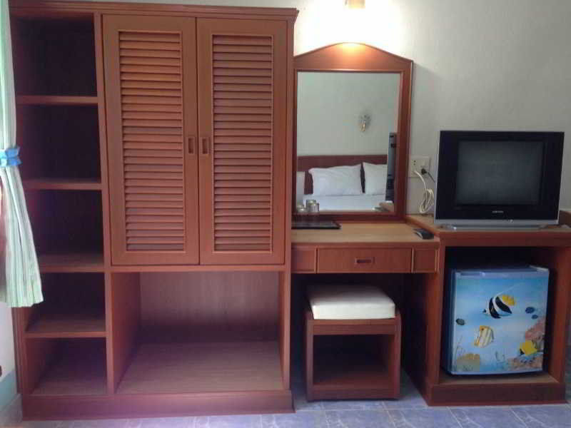 J Apartment Ao Nang エクステリア 写真