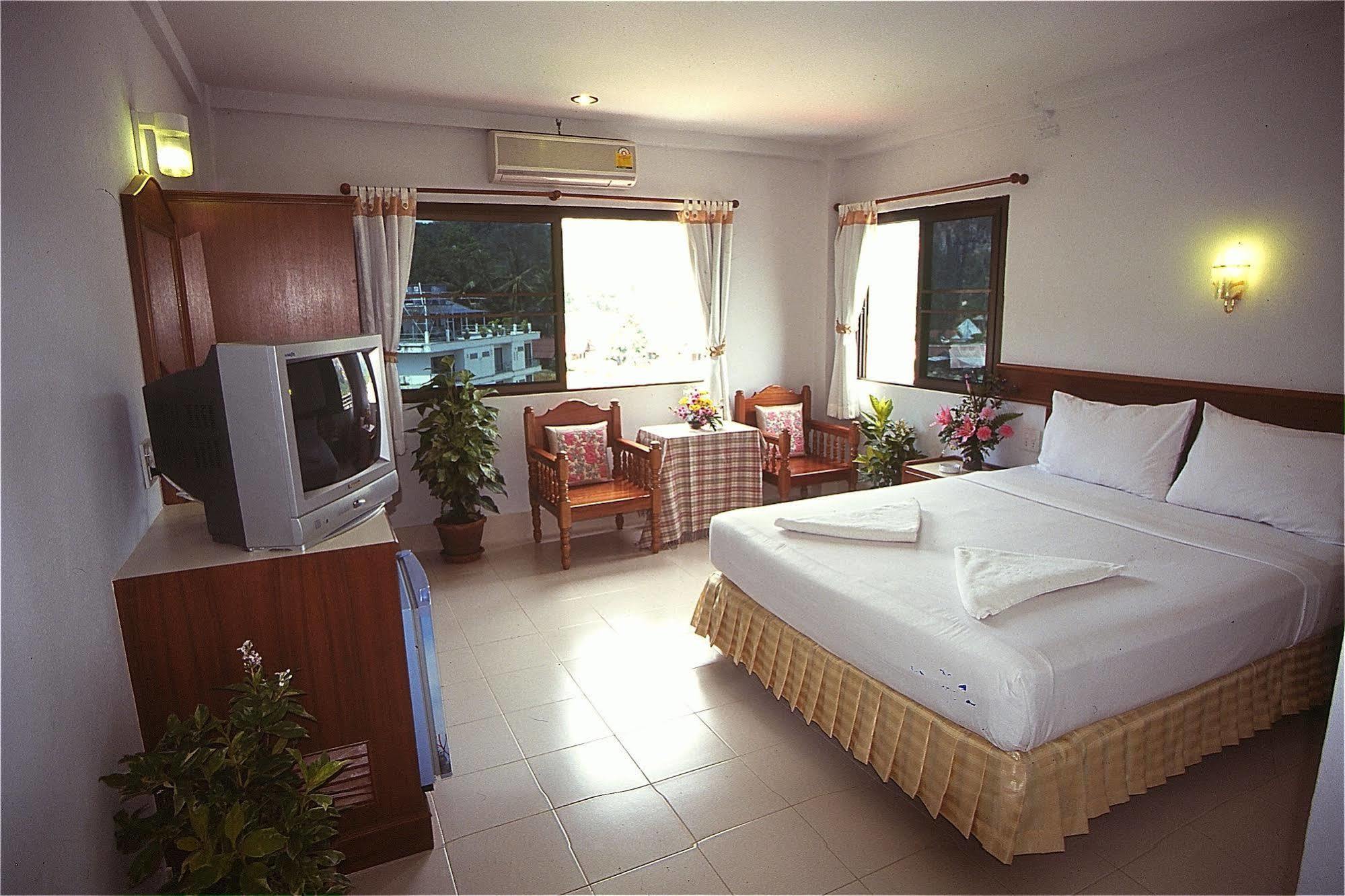 J Apartment Ao Nang エクステリア 写真