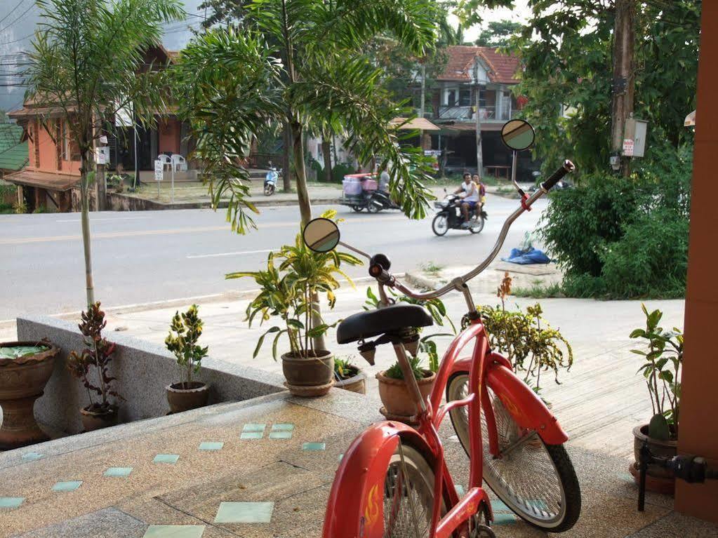 J Apartment Ao Nang エクステリア 写真